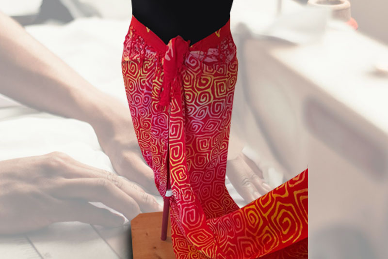 5 Sarong und Pareo Wickeltechniken für den Sommer